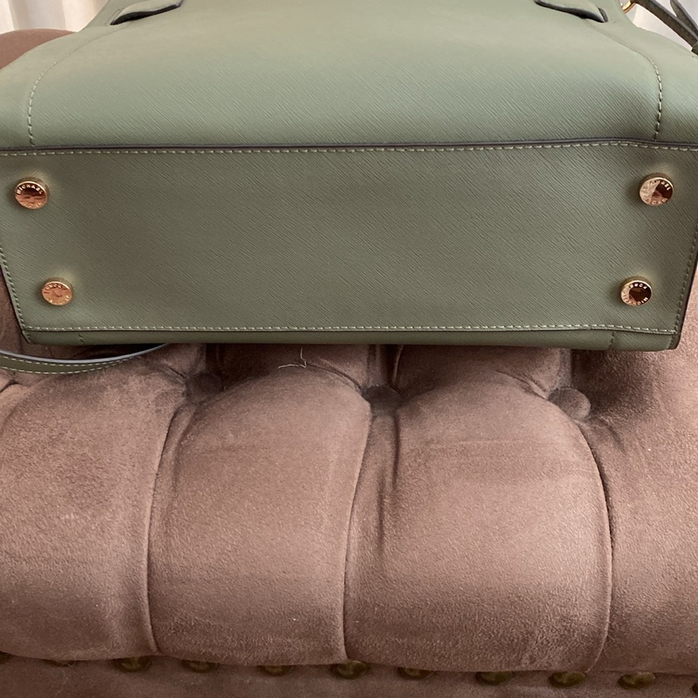 Purse - Picture 4 of 7